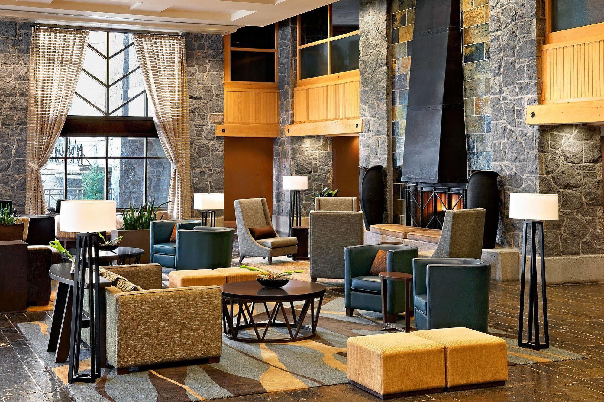 Aparthotel The Westin By Latour Whistler Exterior foto