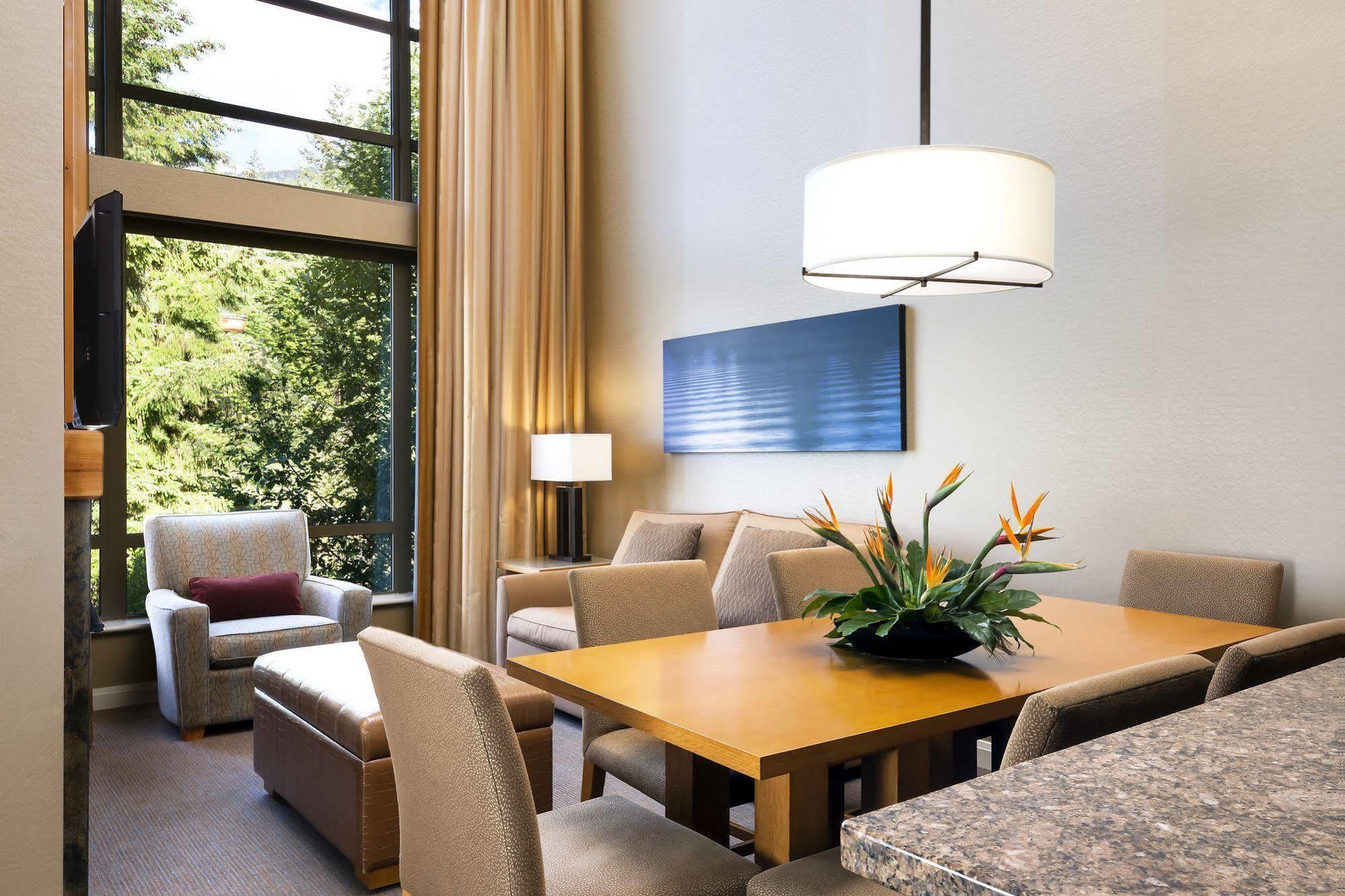 Aparthotel The Westin By Latour Whistler Exterior foto